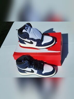 Size 4Y (6W) - Air Jordan 1 Retro OG High Midnight Navy NIB